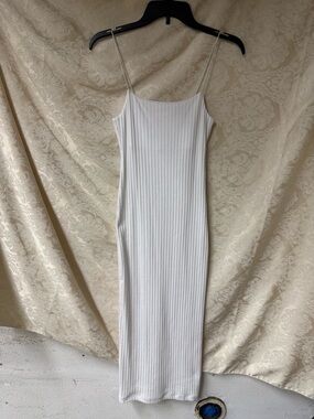 NWT Zara White Ribbed Midi Dress
